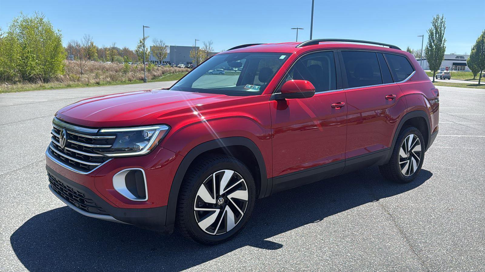 Used 2024 Volkswagen Atlas SE AWD/4WD image 12