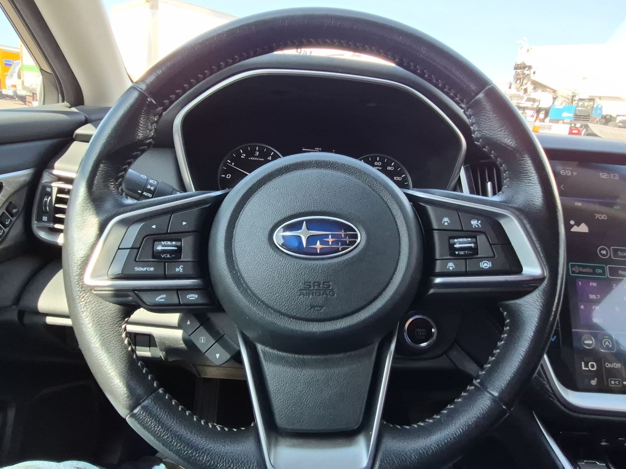 Used 2022 Subaru Outback Limited AWD/4WD image 16