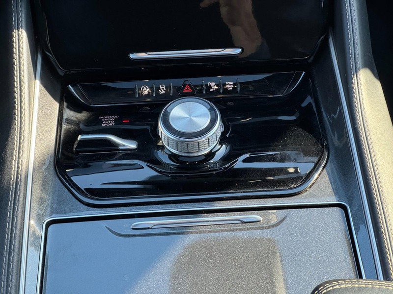 Used 2022 Jeep Wagoneer Series I w/ Premium Group I image 17