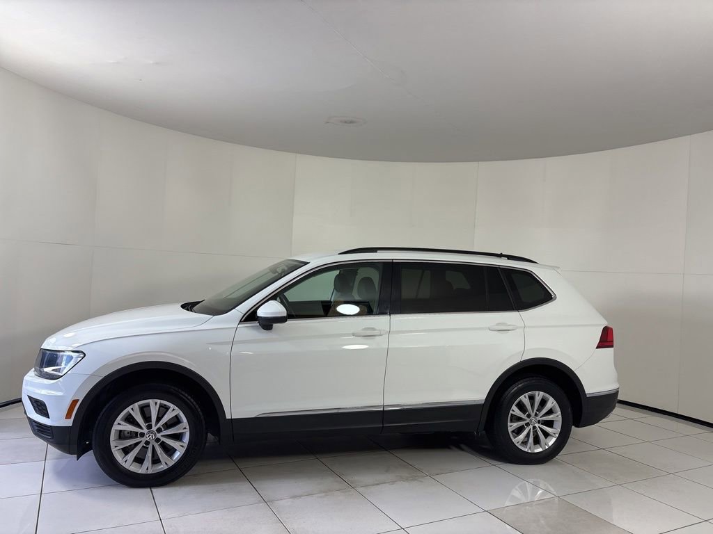 Used 2018 Volkswagen Tiguan SE image 2