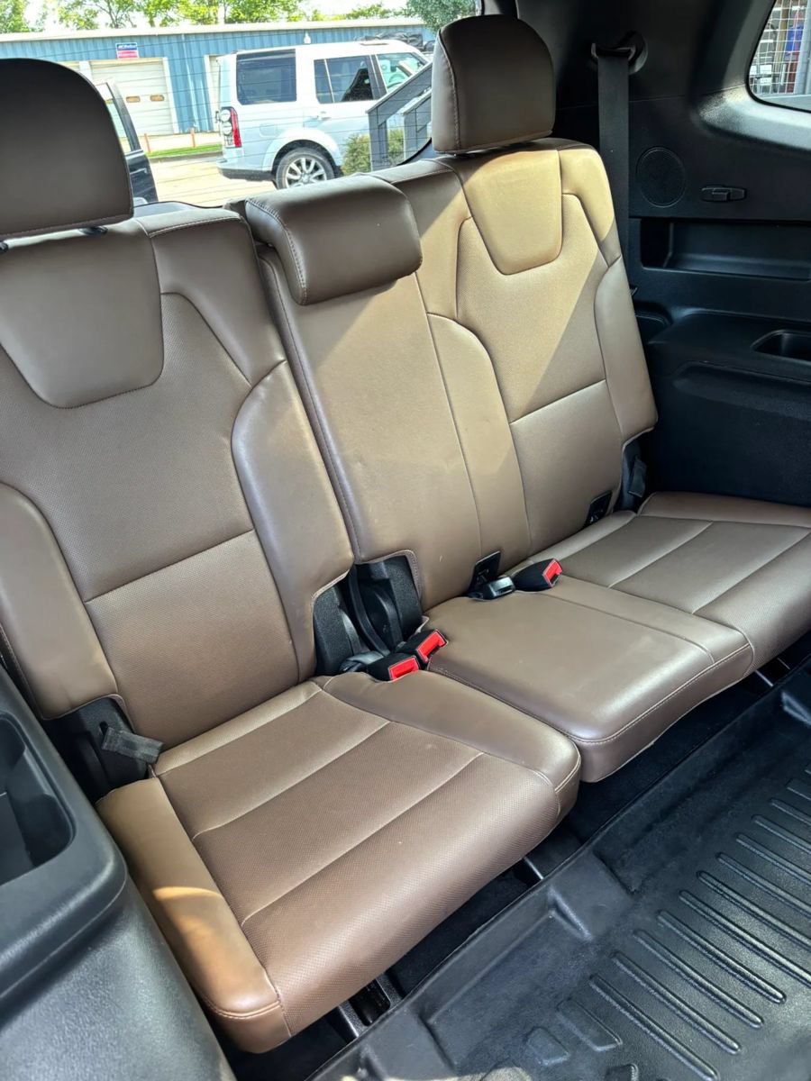 Used 2021 Kia Telluride SX w/ SX Prestige Package AWD/4WD image 17
