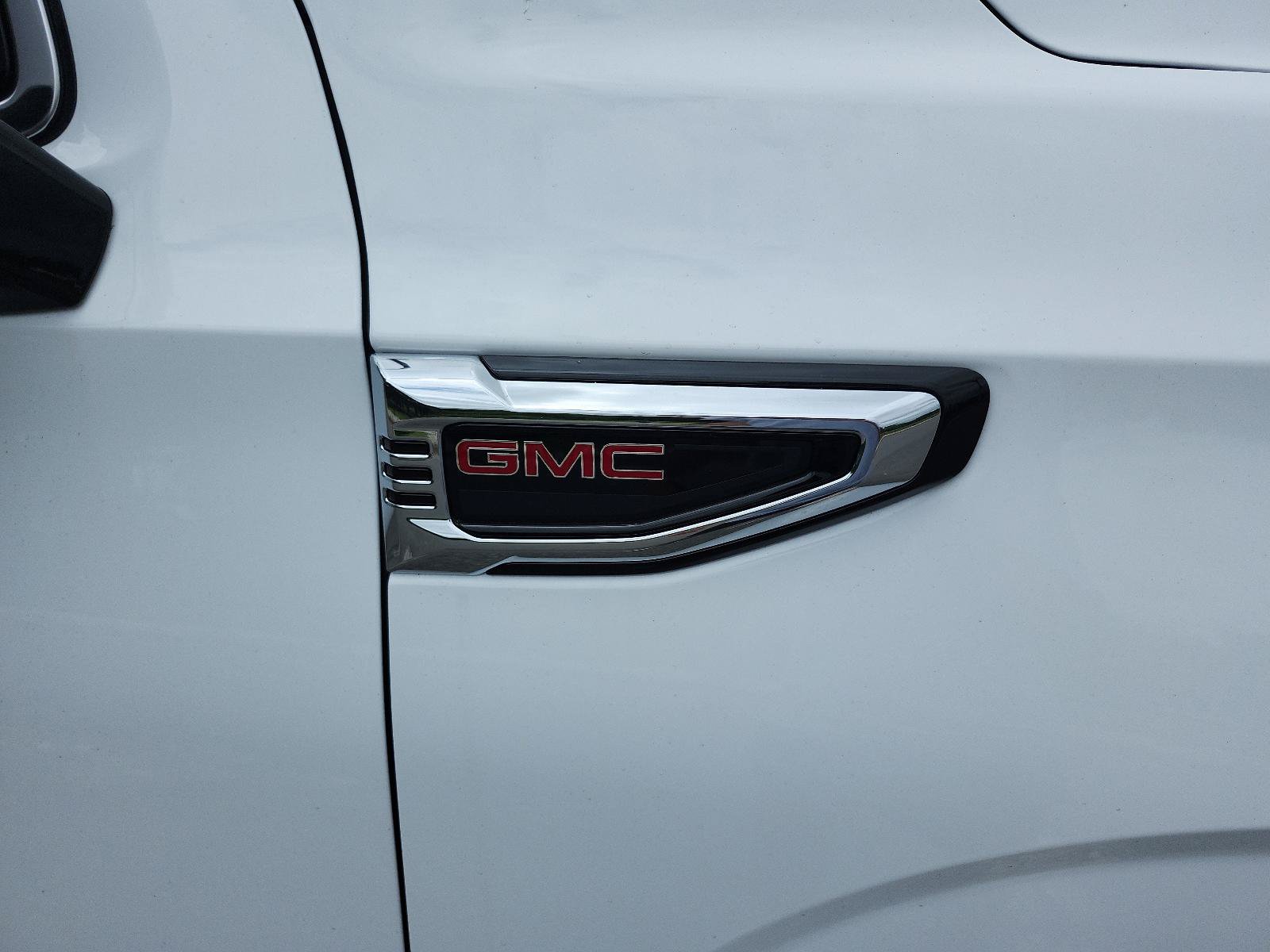New 2026 GMC Yukon XL Elevation w/ Elevation Premium Package RWD image 10