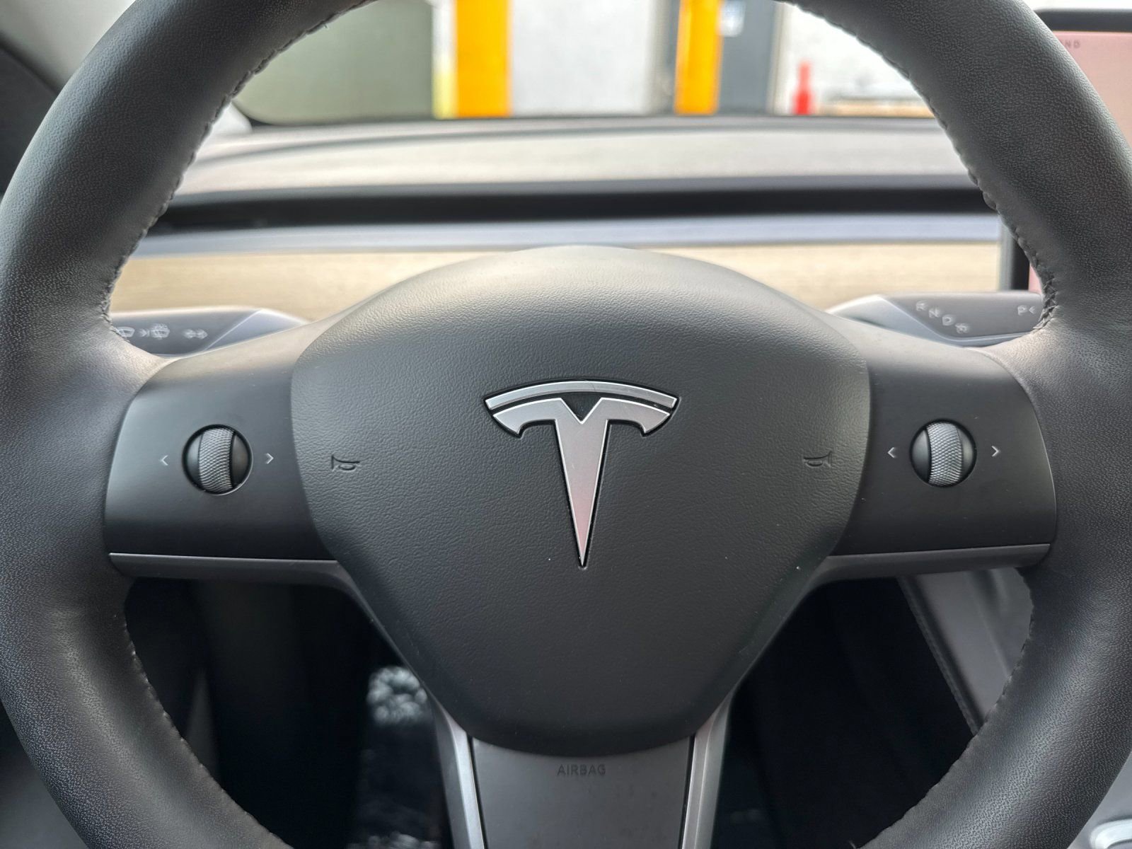 Used 2022 Tesla Model Y Performance image 23