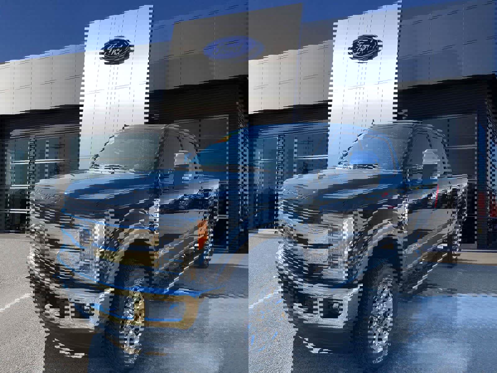 Used 2019 Ford F250 Lariat w/ Lariat Ultimate Package image 4