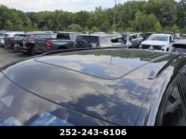 Used 2026 Cadillac Vistiq Sport w/ LPO, Floor Liner Package AWD/4WD image 6