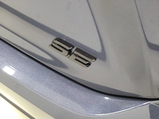 New 2027 Toyota Camry SE w/ Convenience Package FWD image 8