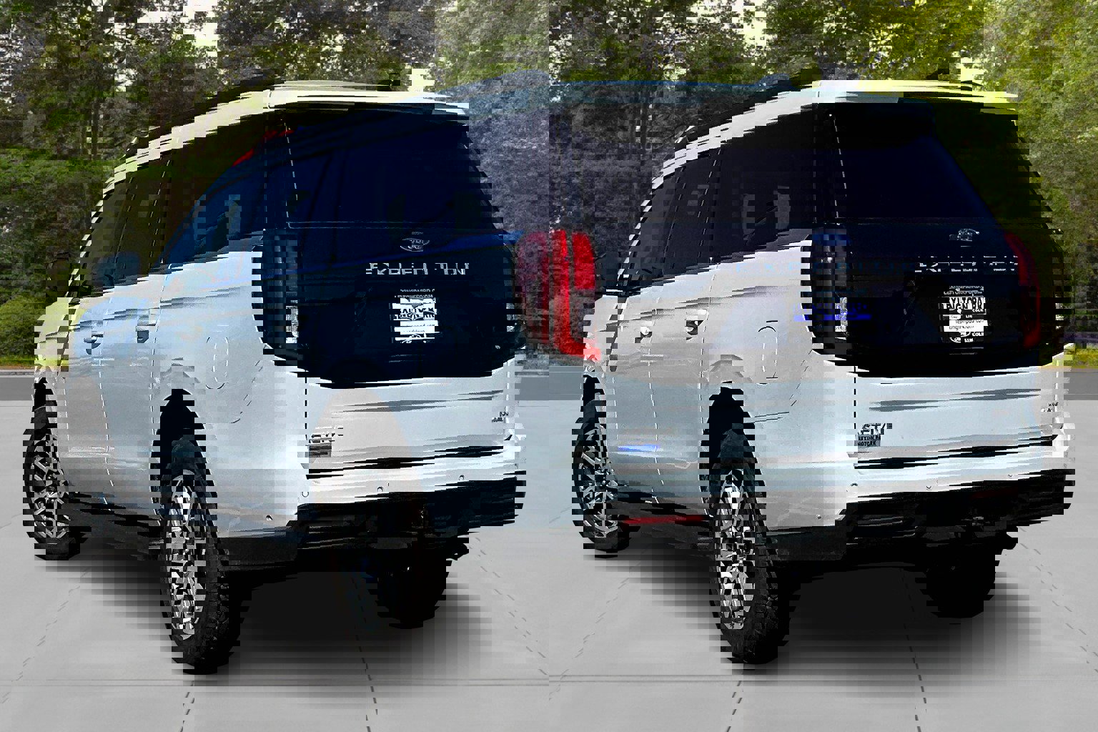 New 2025 Ford Expedition Max Active image 3