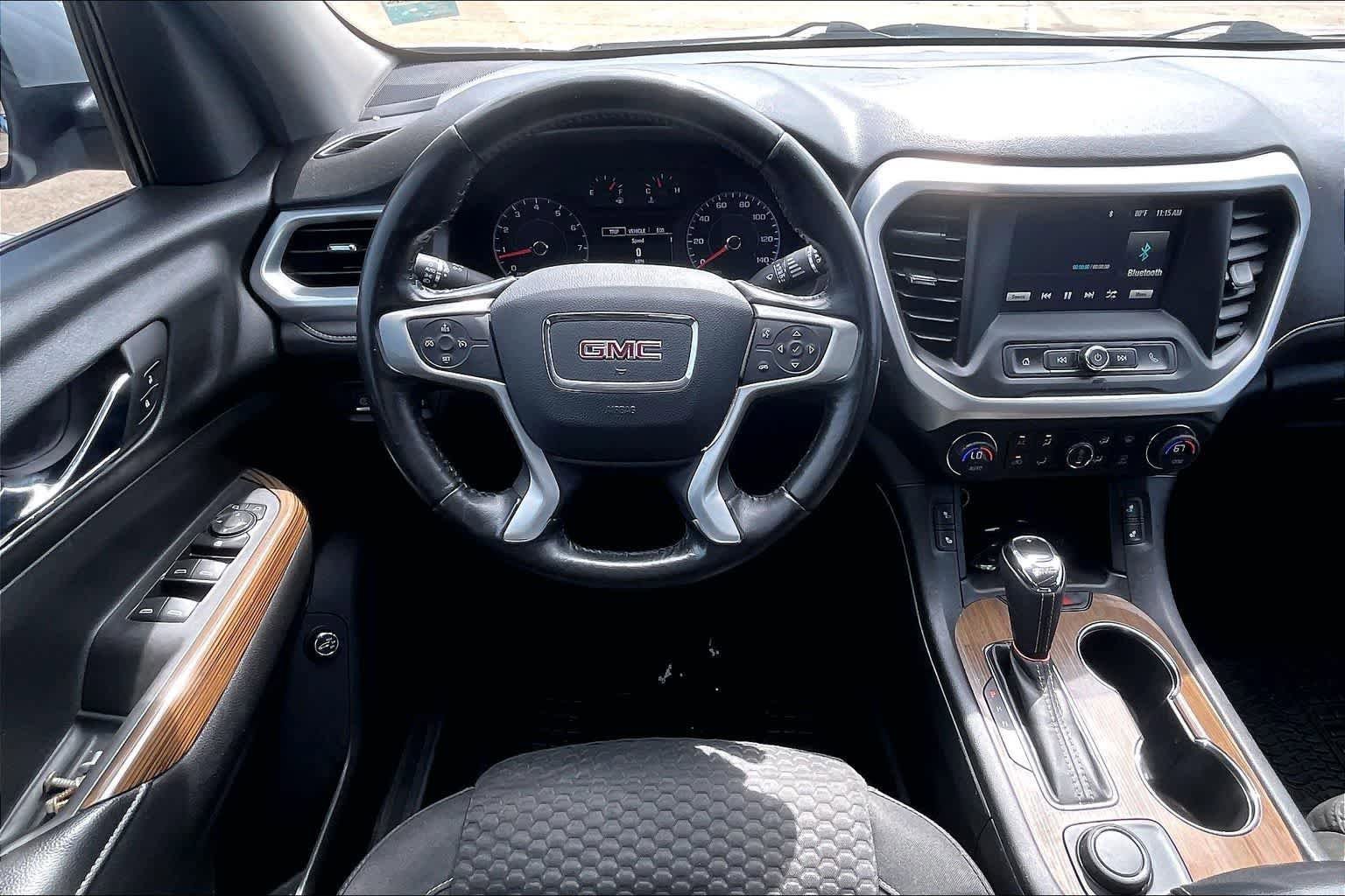 Used 2018 GMC Acadia SLE FWD image 13