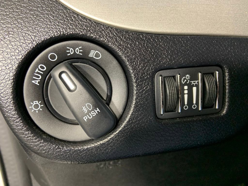 Used 2019 Dodge Grand Caravan GT FWD image 25
