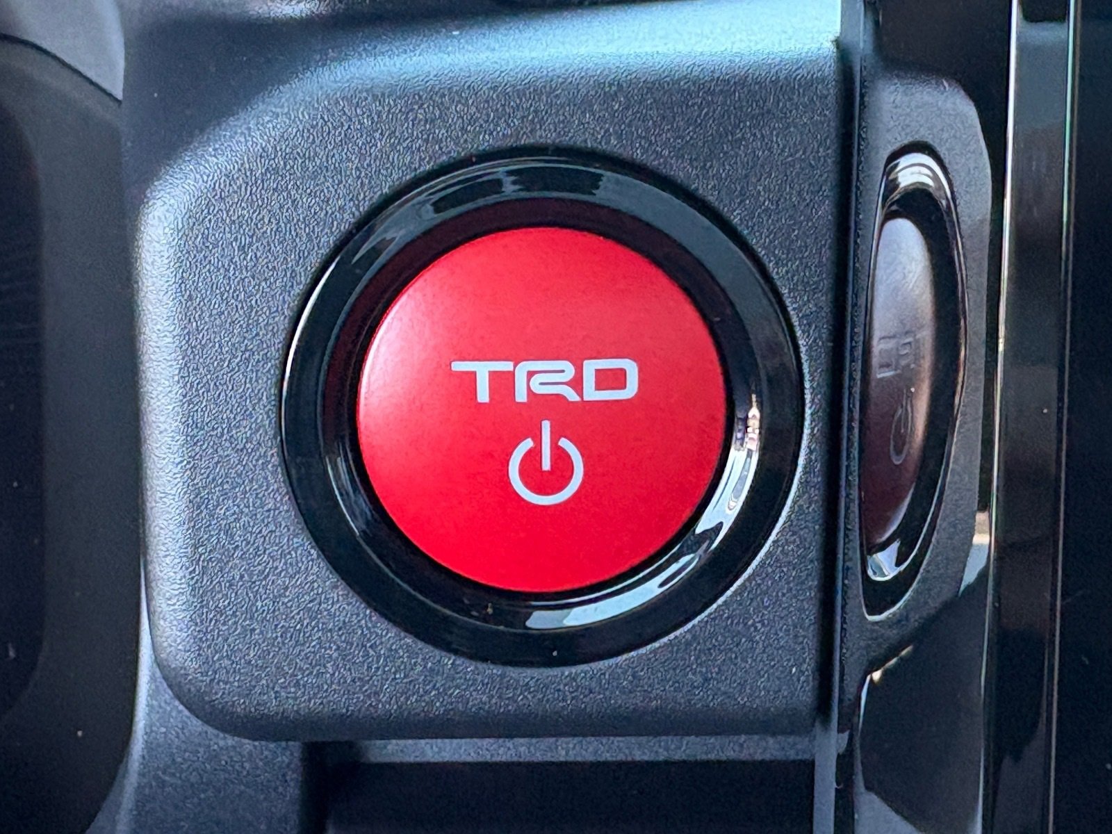 New 2025 Toyota 4Runner TRD Off-Road Premium image 19