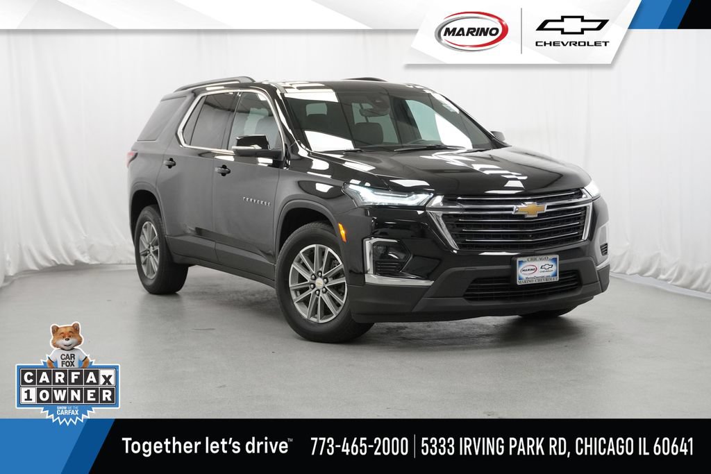 Used 2023 Chevrolet Traverse LT w/ Rear Camera Mirror Package
