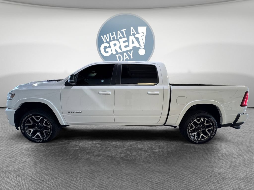 Used 2025 RAM 1500 Laramie w/ Sport Appearance Package AWD/4WD image 7