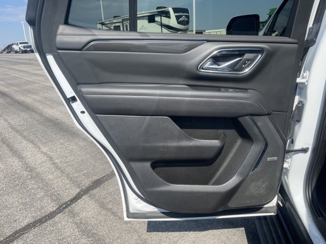 Used 2023 GMC Yukon AT4 w/ AT4 Premium Plus Package image 17