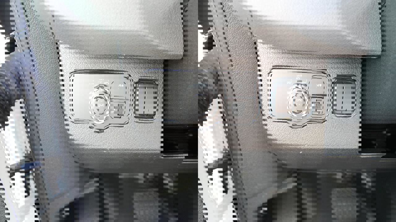 Used 2023 Mercedes-Benz Sprinter 2500 image 23