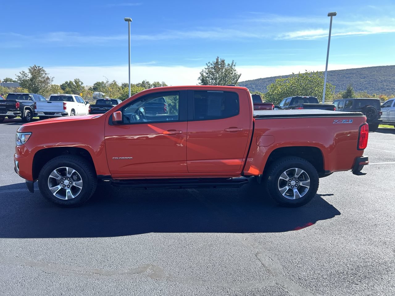 Used 2019 Chevrolet Colorado Z71 AWD/4WD image 4