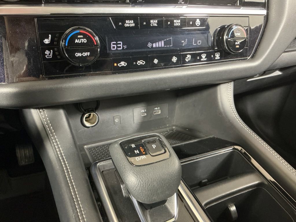 Used 2023 Nissan Pathfinder Platinum image 14