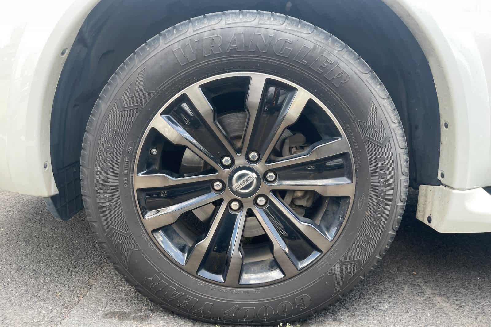 Used 2020 Nissan Armada Platinum AWD/4WD image 15