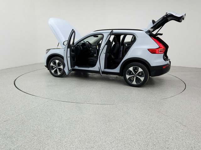 New 2026 Volvo XC40 B5 Plus w/ Protection Package Premier image 12