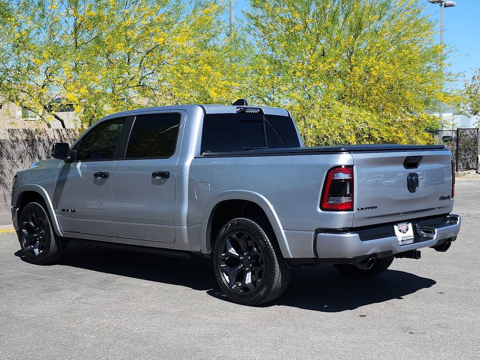 Used 2023 RAM 1500 Limited AWD/4WD image 6