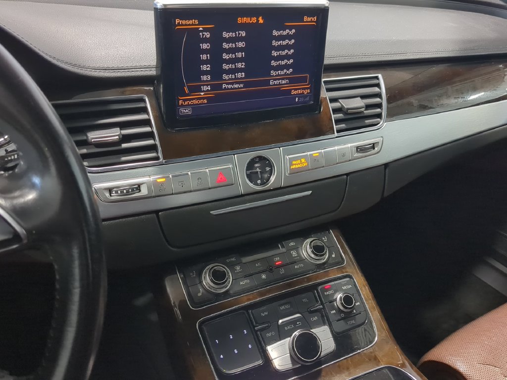 Used 2015 Audi A8 4.0T AWD/4WD image 33