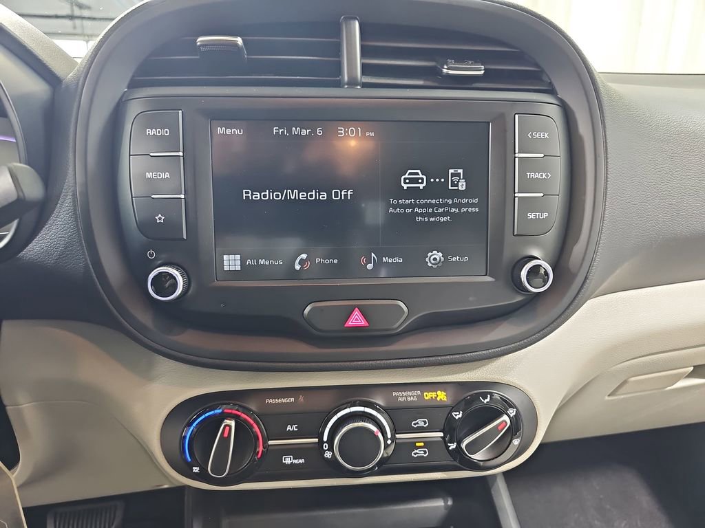 Used 2023 Kia Soul LX image 26