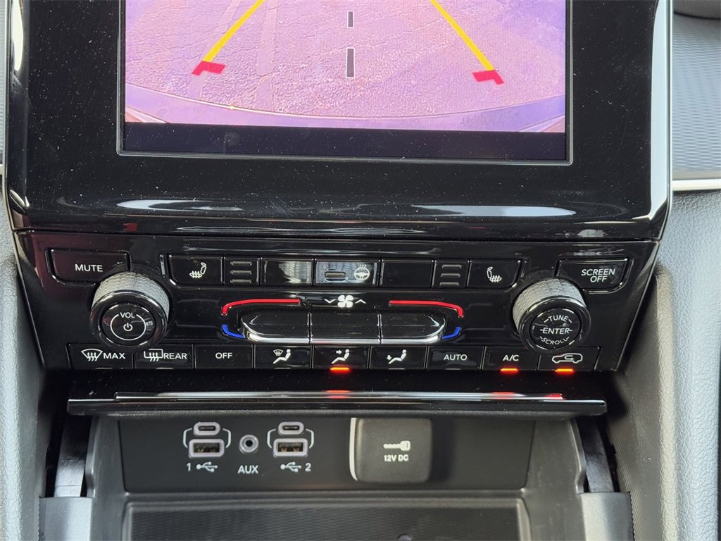 New 2025 Jeep Grand Cherokee Laredo w/ Luxury Tech Group I image 17