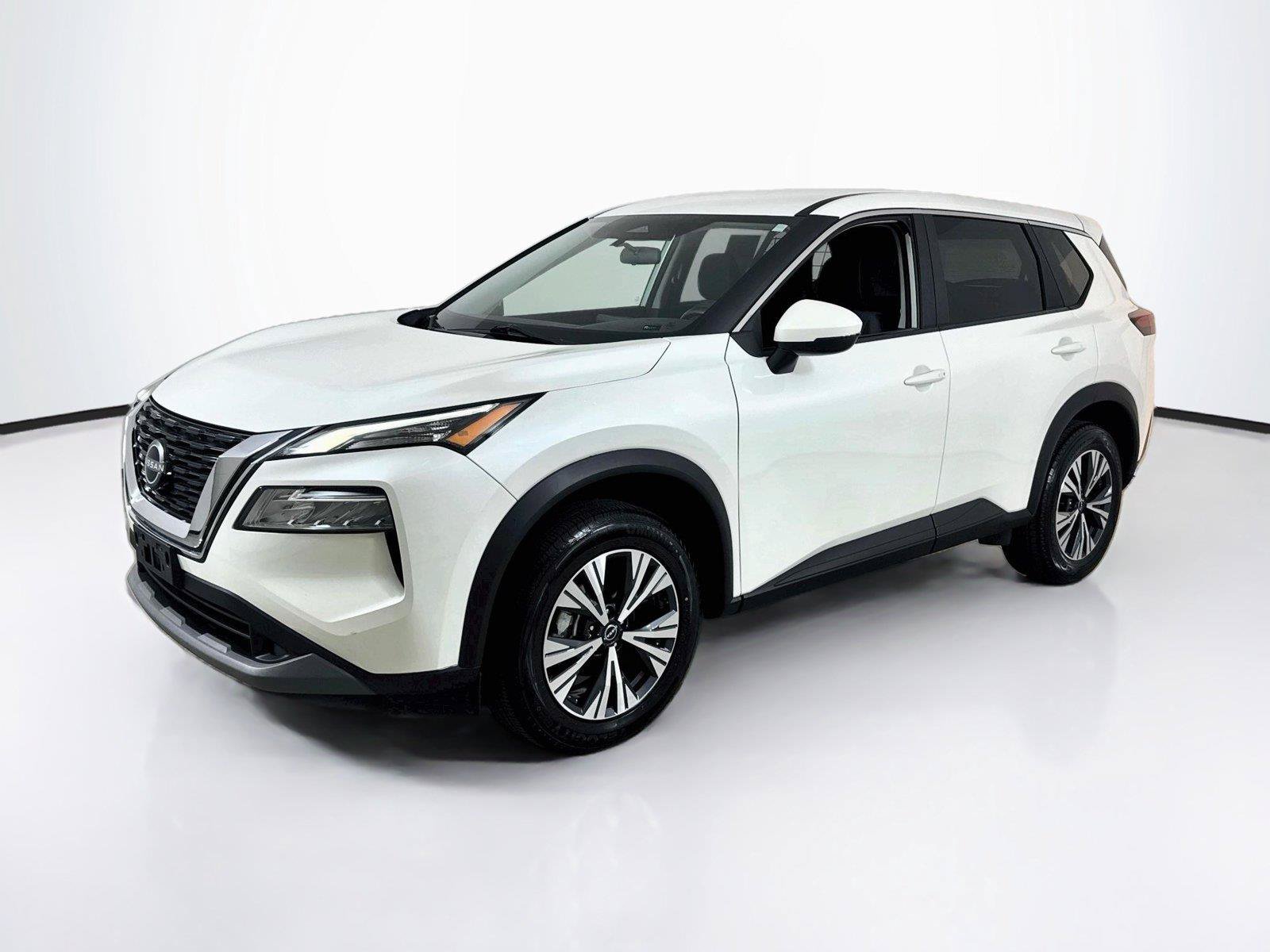 Used 2022 Nissan Rogue SV FWD image 1