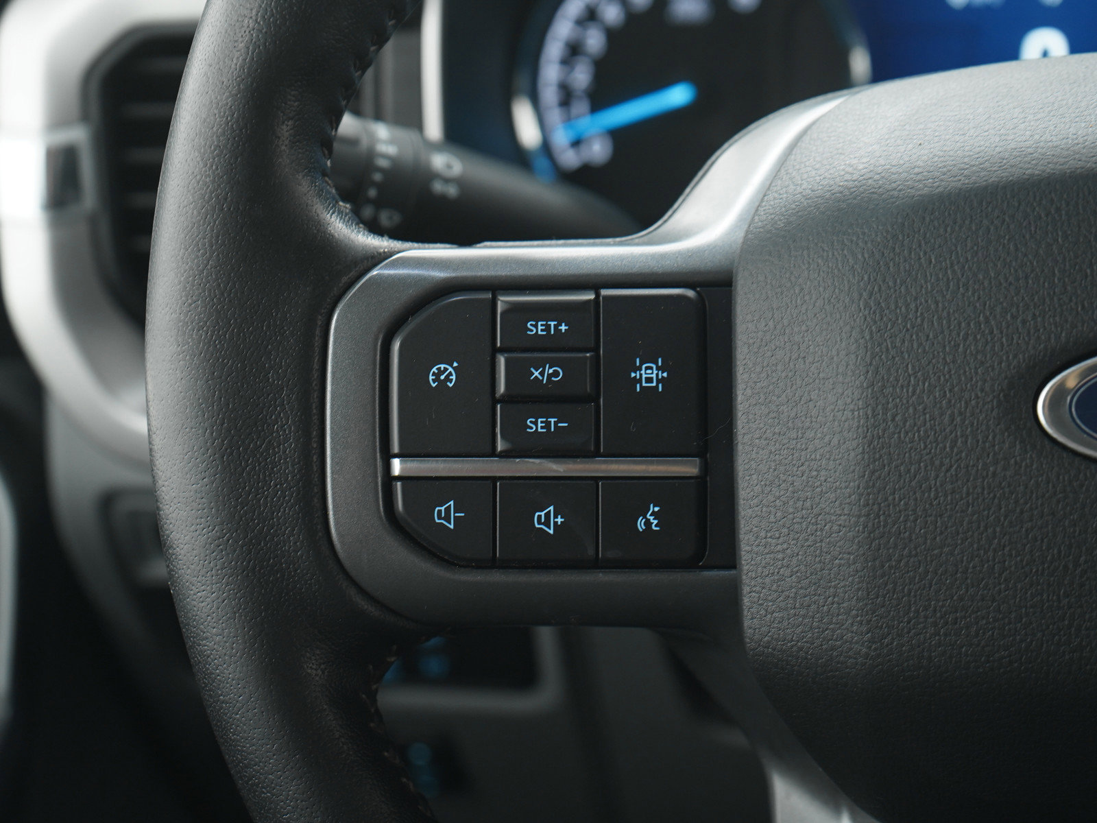 Used 2022 Ford F150 XLT w/ Equipment Group 302A High image 26