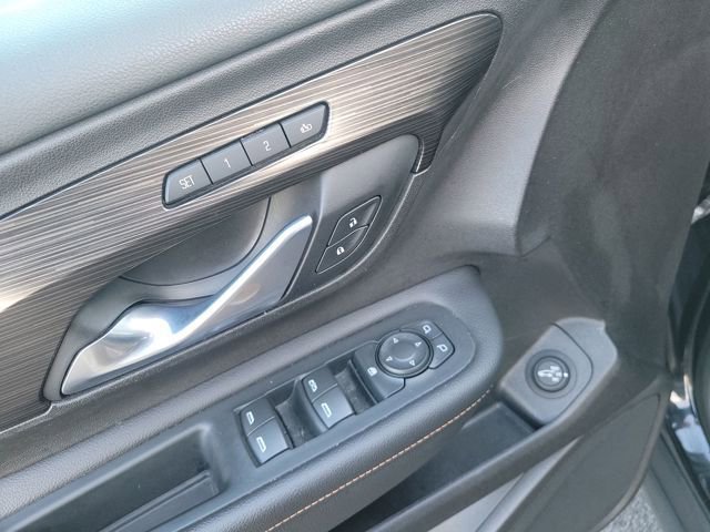 Used 2018 GMC Terrain SLT w/ Preferred Package image 13