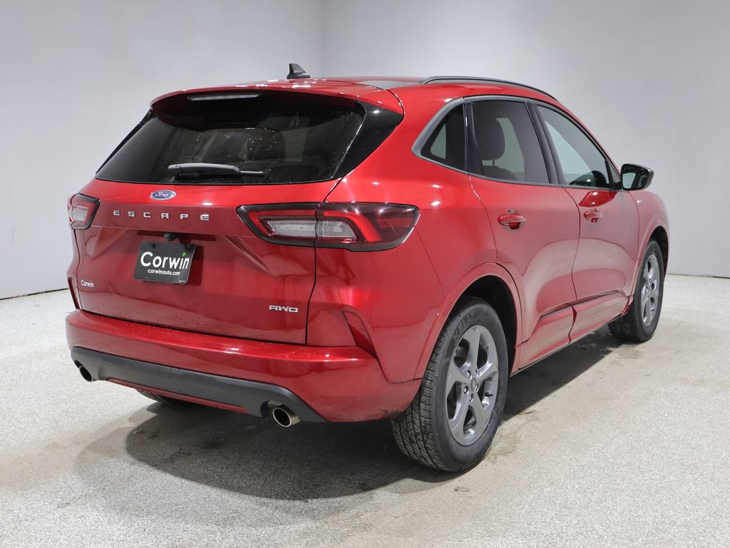 Used 2024 Ford Escape ST-Line image 2