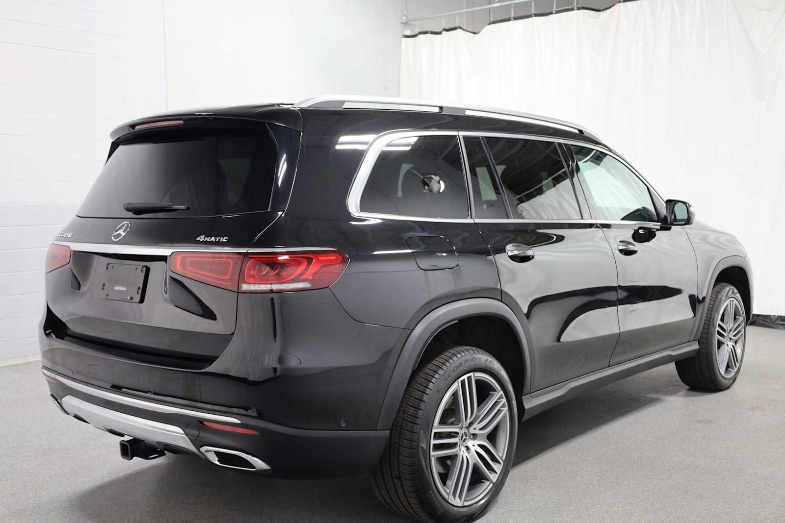 Used 2022 Mercedes-Benz GLS 450 4MATIC image 9