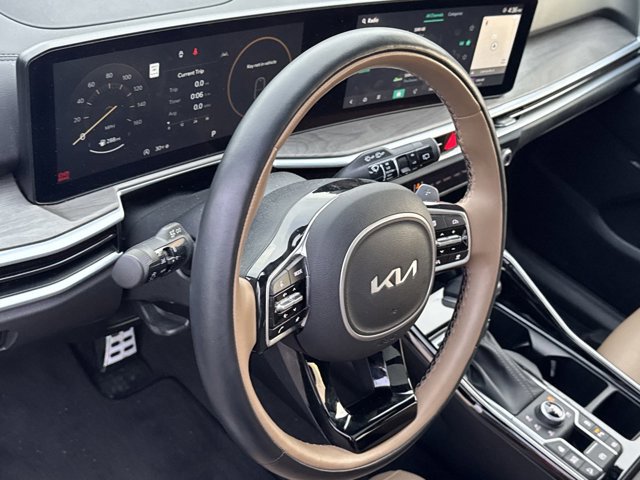 New 2025 Kia Sorento SX Prestige w/ Olive Brown Leather Package image 39