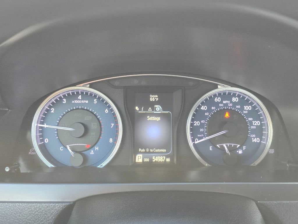 Used 2017 Toyota Camry LE image 6