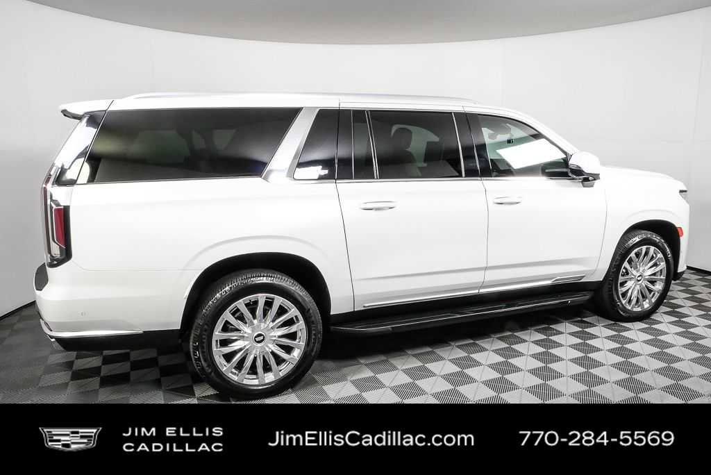 Used 2022 Cadillac Escalade ESV Premium Luxury image 31