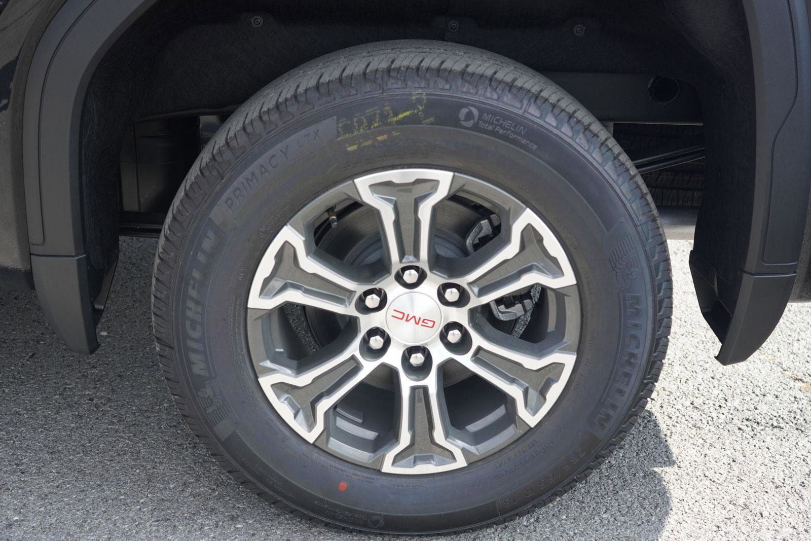 New 2026 GMC Sierra 1500 SLT w/ SLT Convenience Package image 12