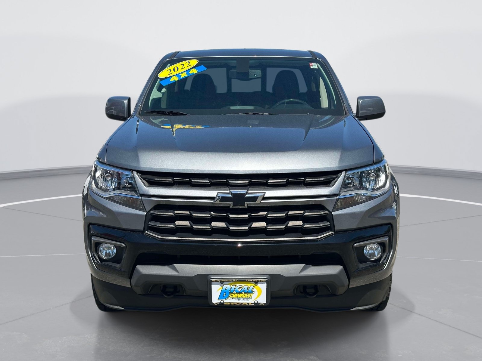 Used 2022 Chevrolet Colorado LT w/ LT Convenience Package AWD/4WD image 2