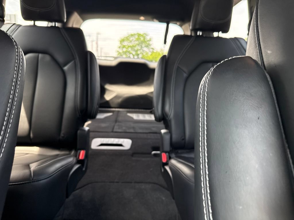New 2026 Chrysler Pacifica Select AWD/4WD image 25