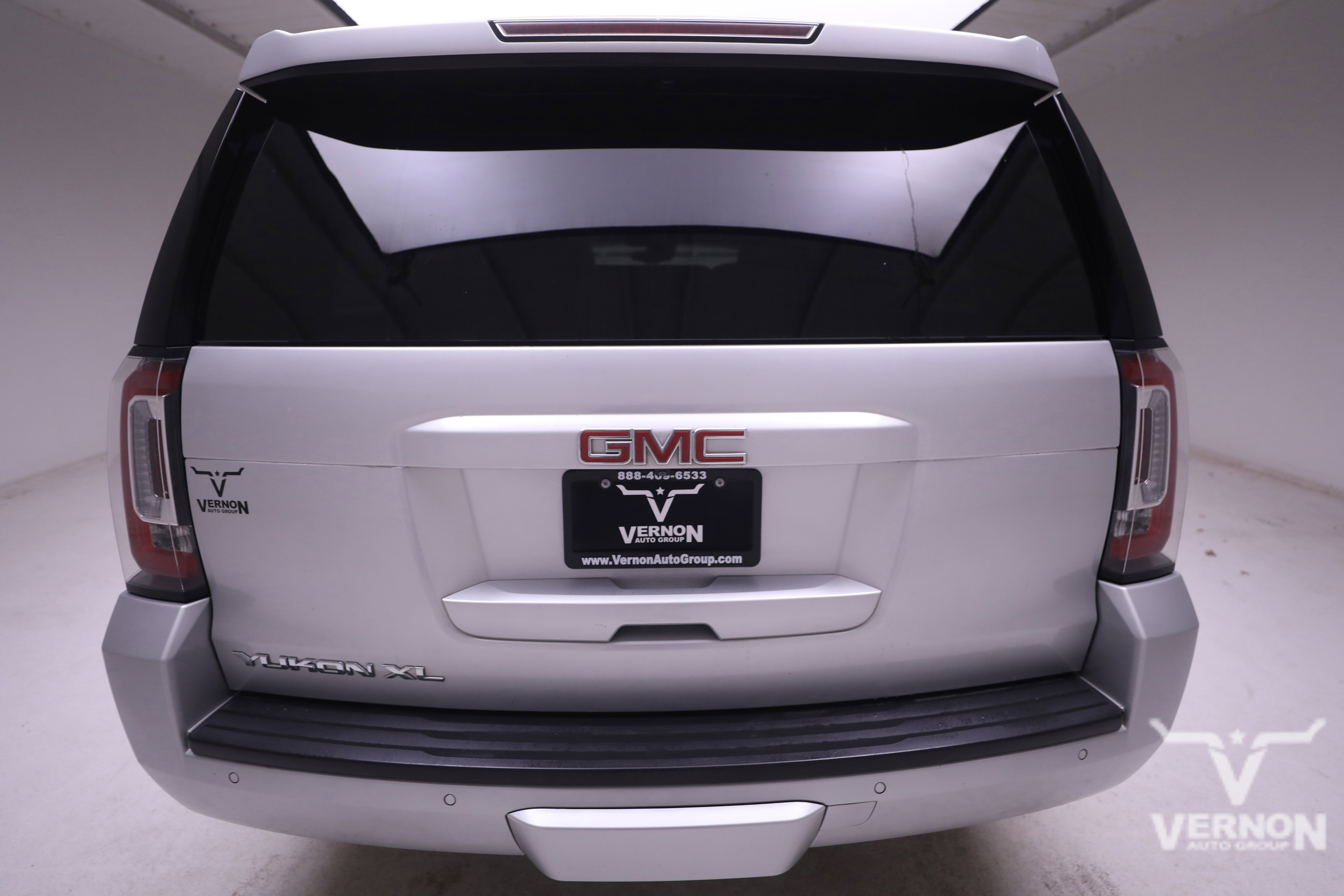 Used 2020 GMC Yukon XL SLT w/ Premium Edition image 4