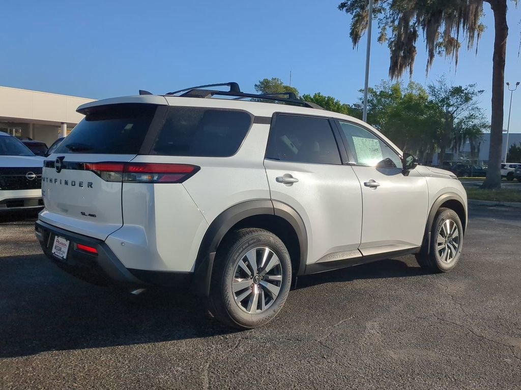 New 2026 Nissan Pathfinder SL AWD/4WD image 4