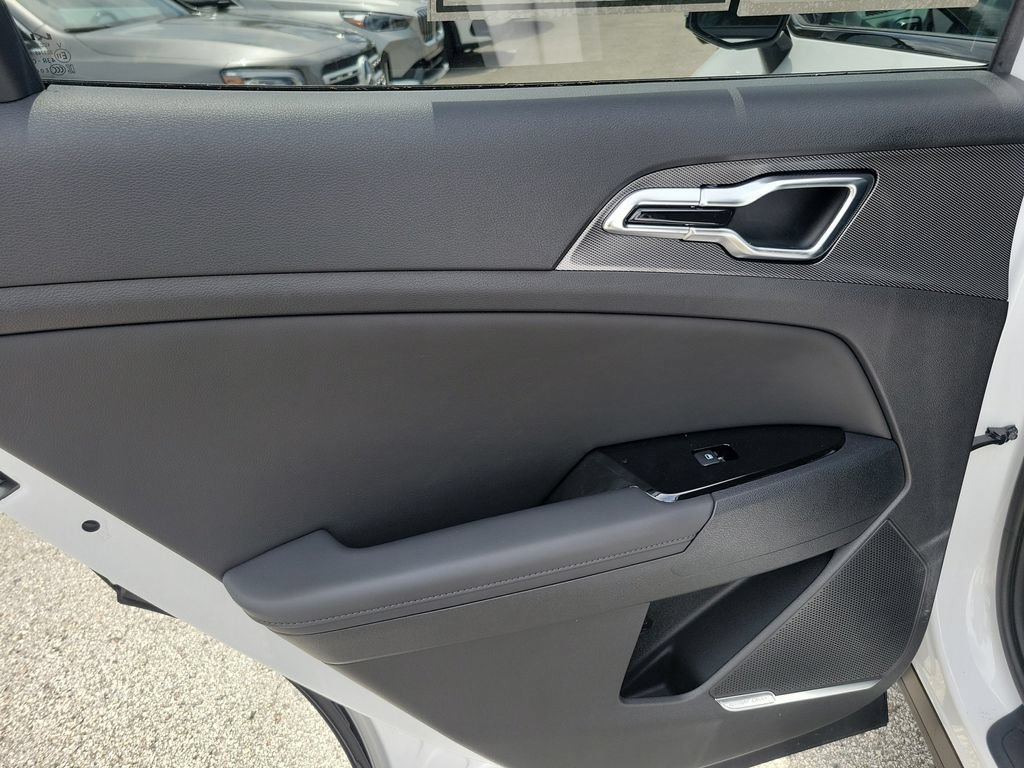 Used 2025 Kia Sportage SX FWD image 23