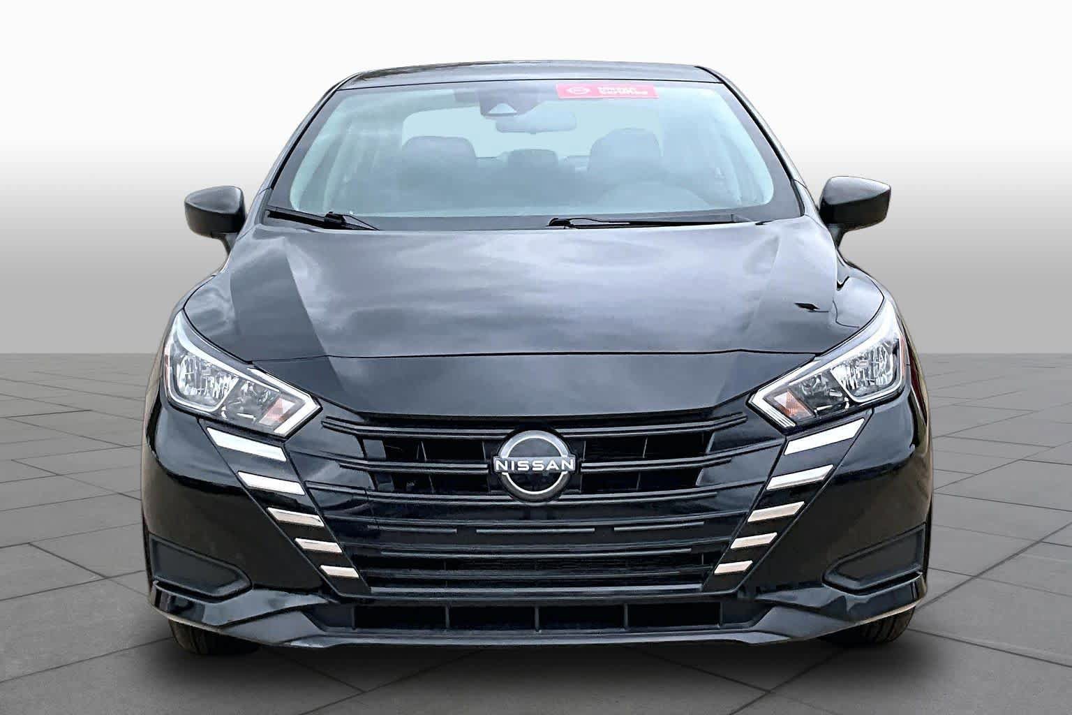 Used 2024 Nissan Versa S w/ Trunk Package image 4