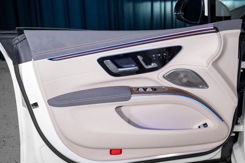 Certified 2023 Mercedes-Benz EQS 580 4MATIC Sedan image 12