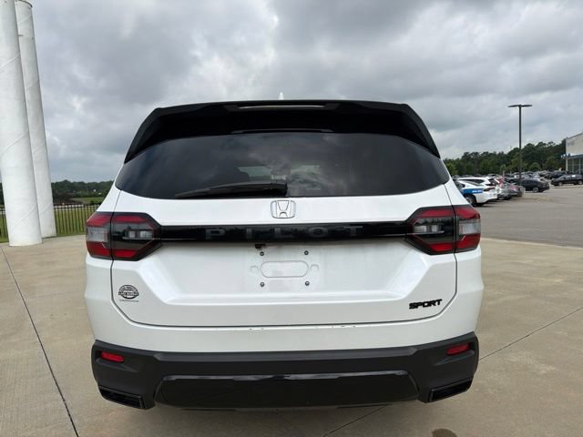 Used 2026 Honda Pilot Sport image 6