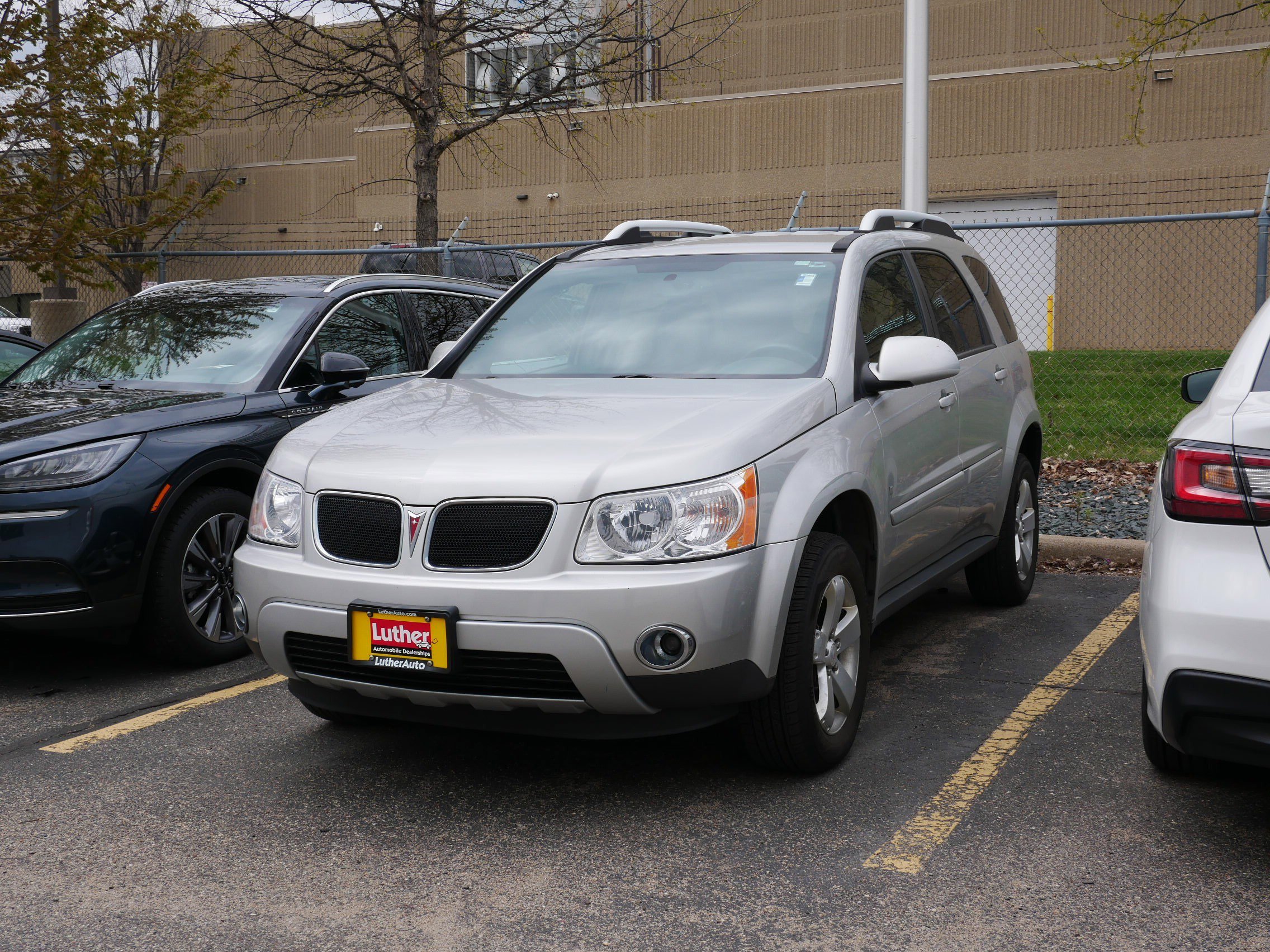 Used 2007 Pontiac Torrent 2WD w/ Preferred Package image 3