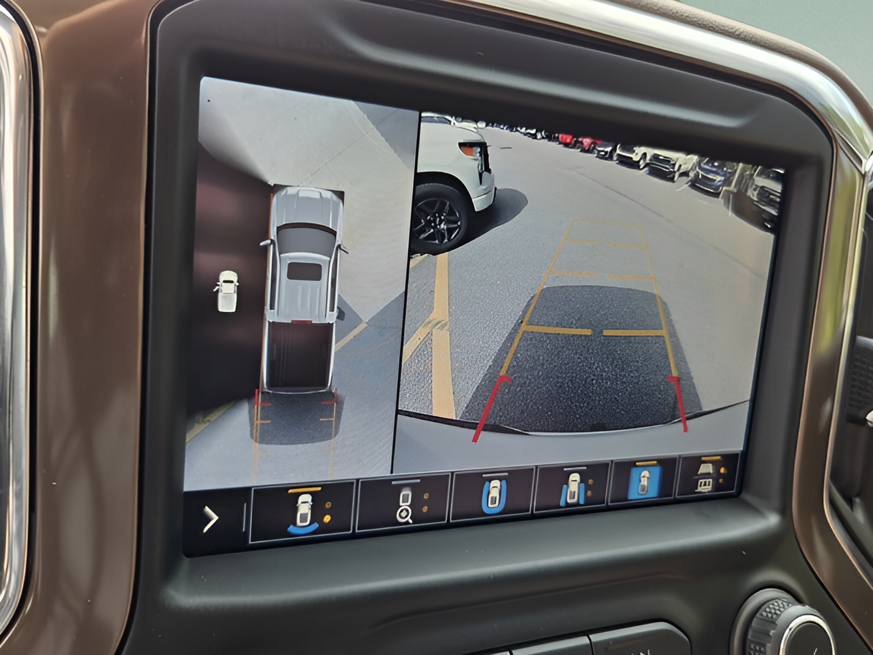 Certified 2021 Chevrolet Silverado 1500 High Country w/ Technology Package AWD/4WD image 19