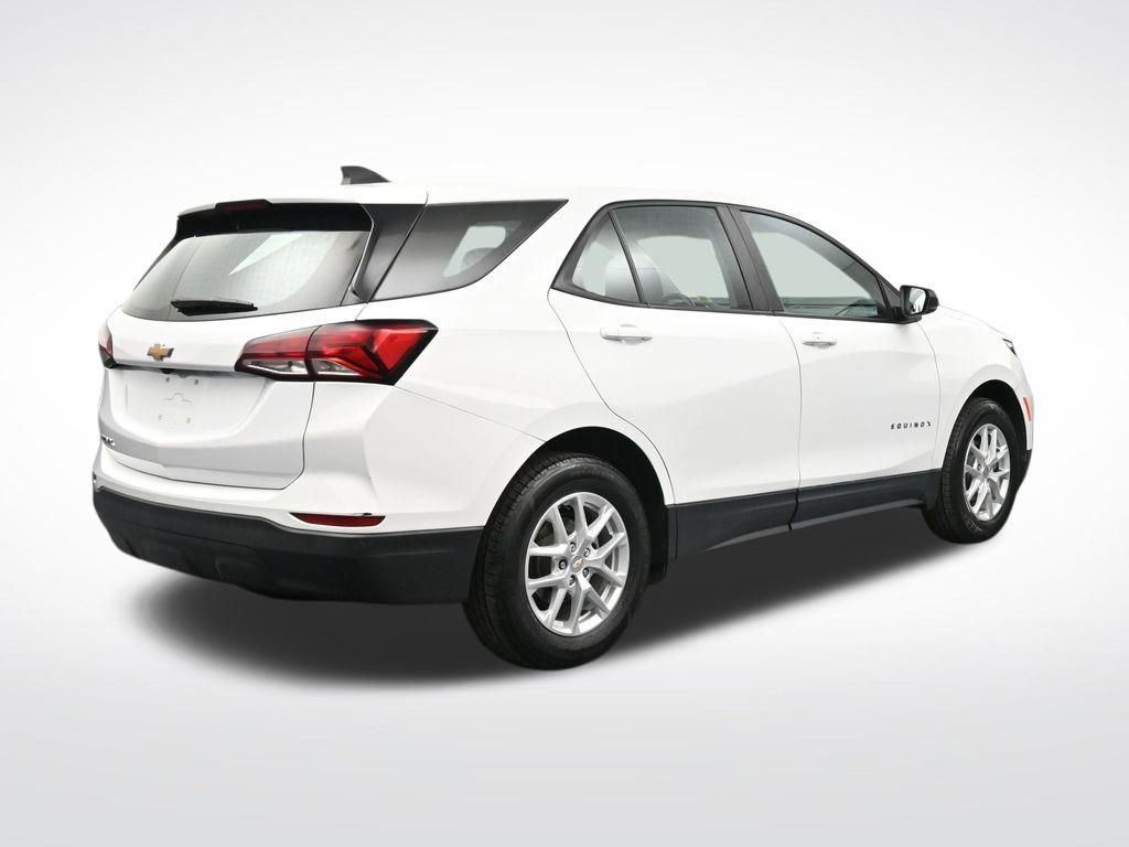Used 2024 Chevrolet Equinox LS image 5