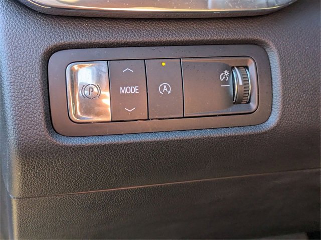 Used 2025 GMC Acadia Elevation image 15