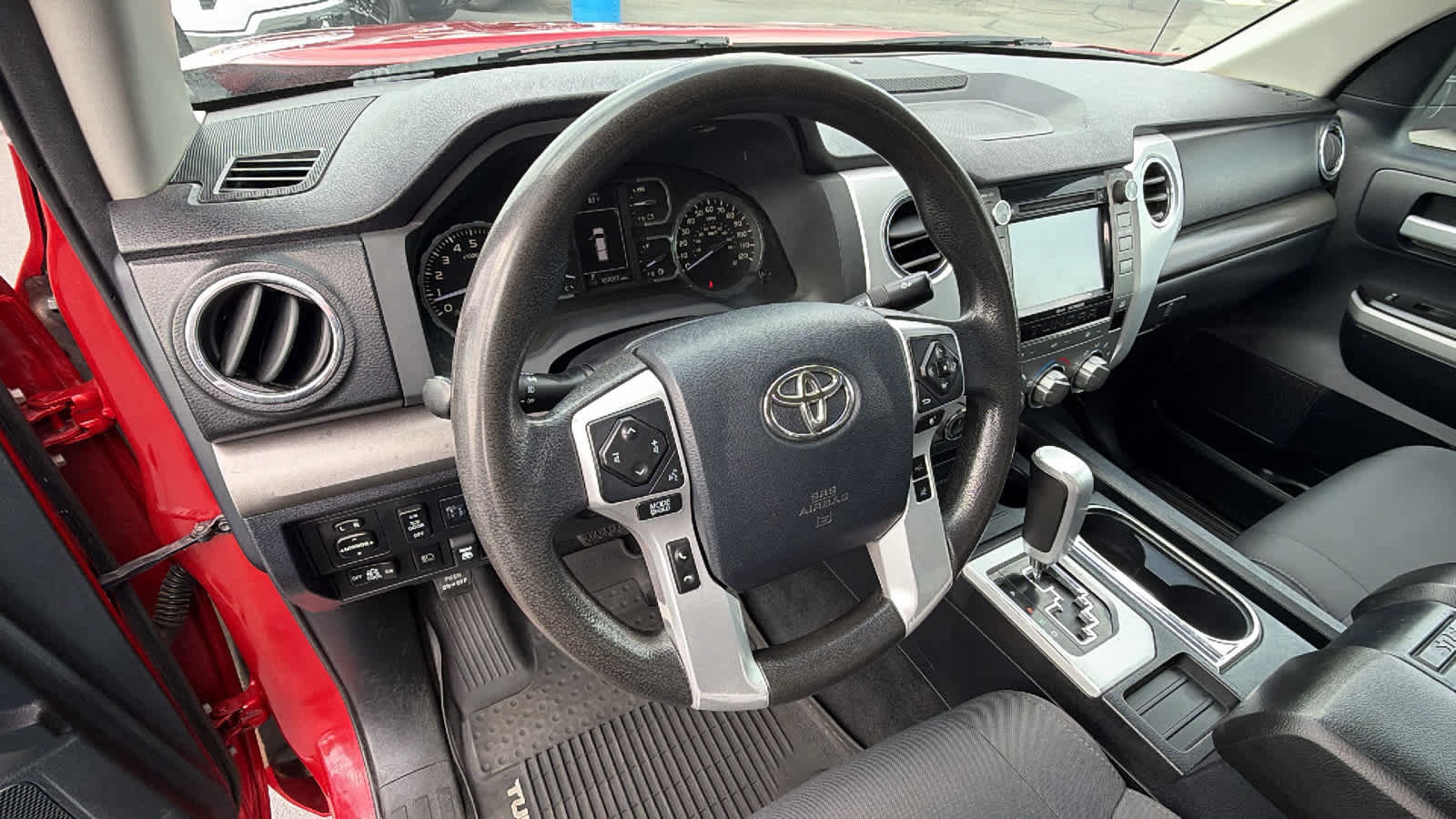 Used 2019 Toyota Tundra SR5 w/ TRD Off Road Package image 10