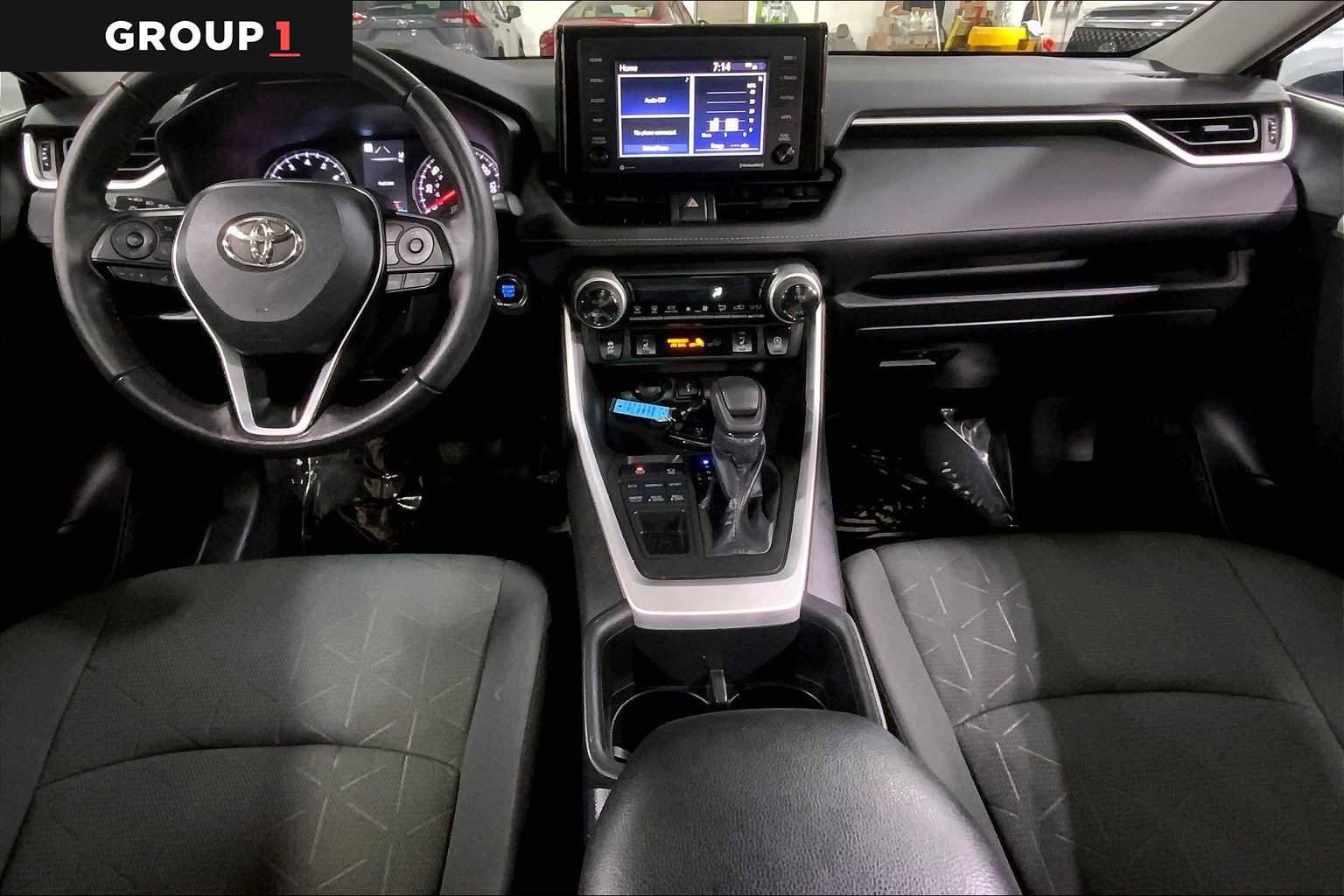 Used 2022 Toyota RAV4 XLE w/ Convenience Package image 16