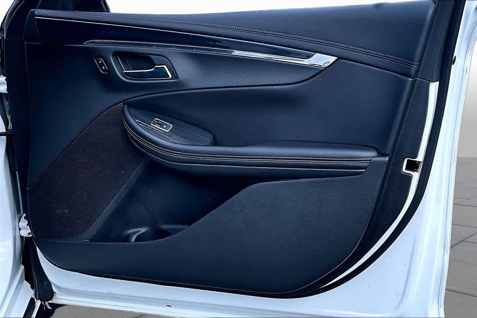 Used 2018 Chevrolet Impala LT w/ LT Leather Package FWD image 22